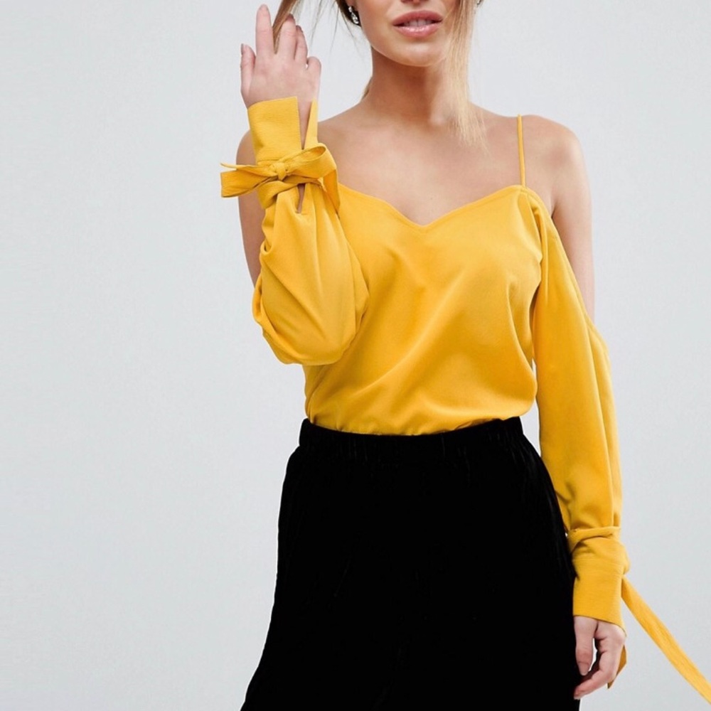 NWT ASOS Petite Cold-Shoulder Top With Cuff + Tie
